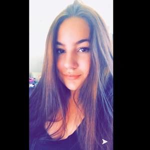 Meet your Posher, Selena